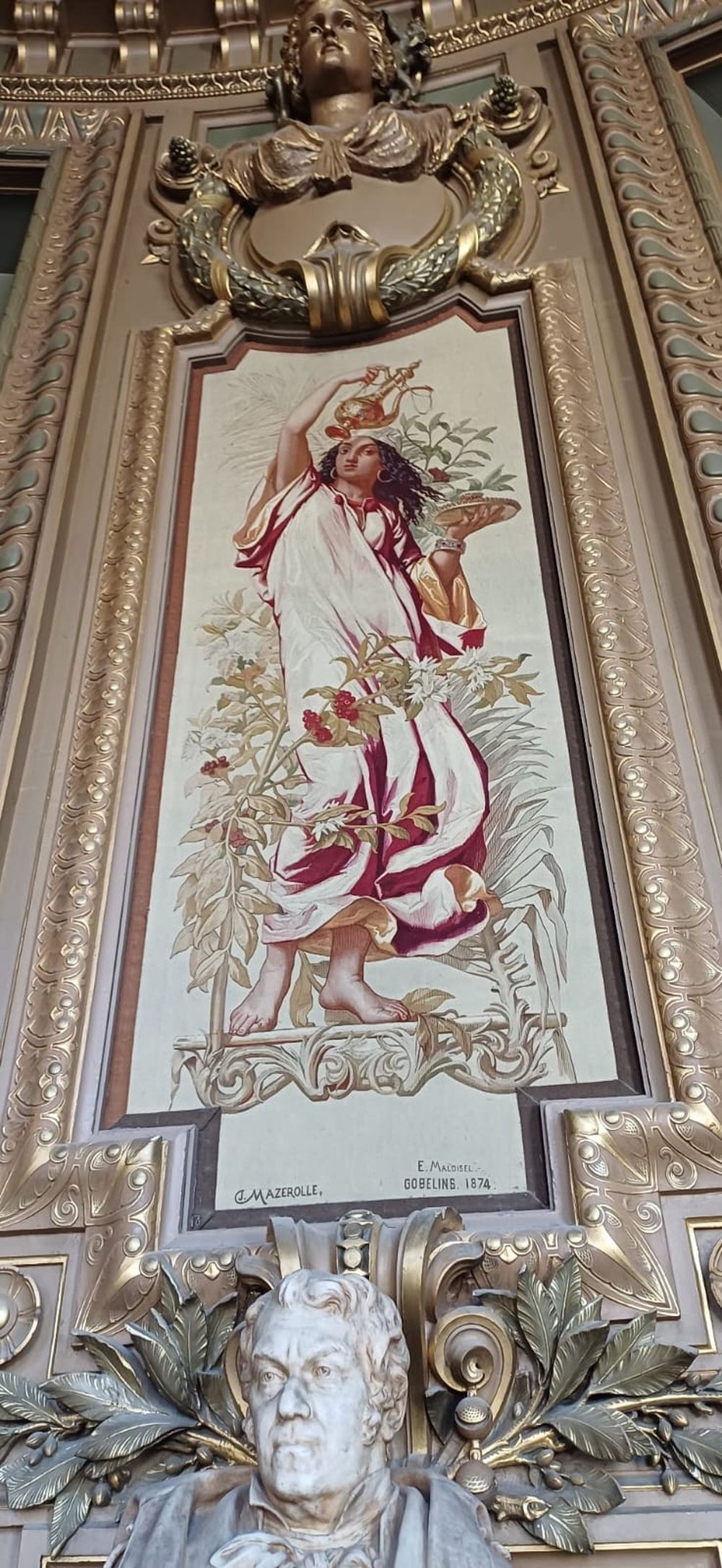 INTERIEUR DU PALAIS