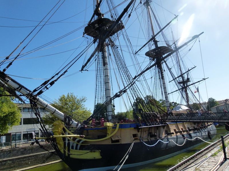 L' HERMIONE