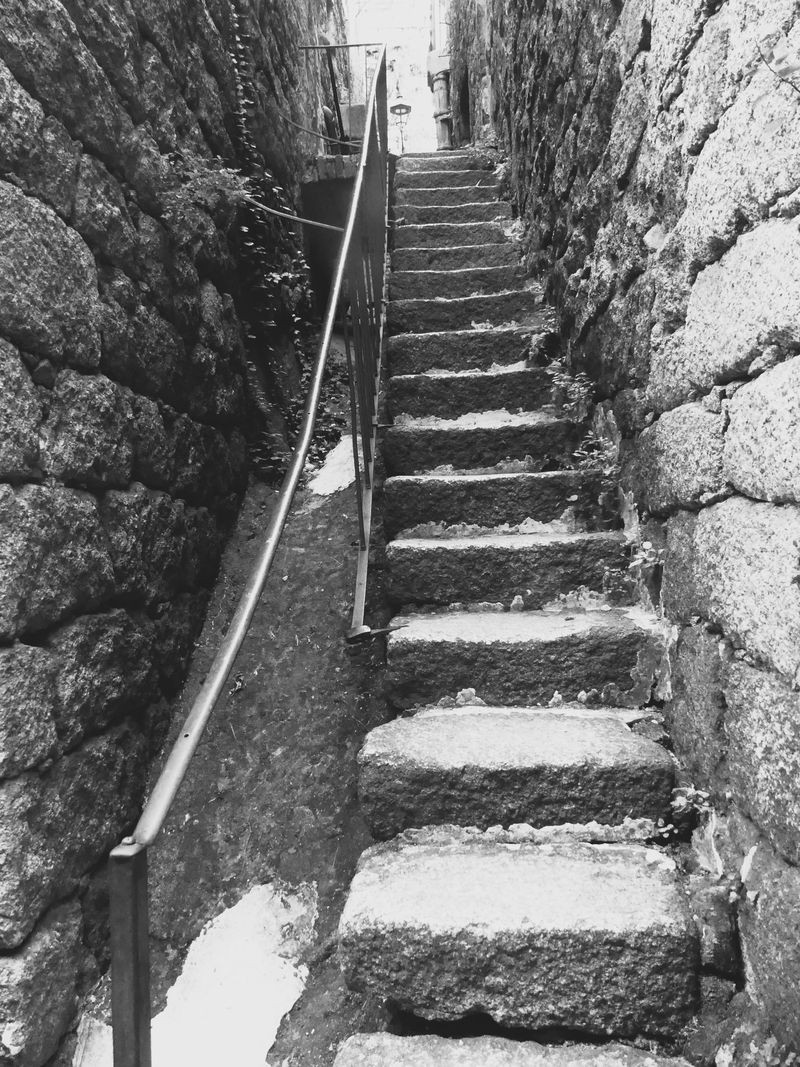 ESCALIER DE PIERRE EN CORSE