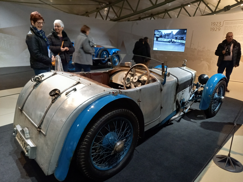 Voiture des années 1920